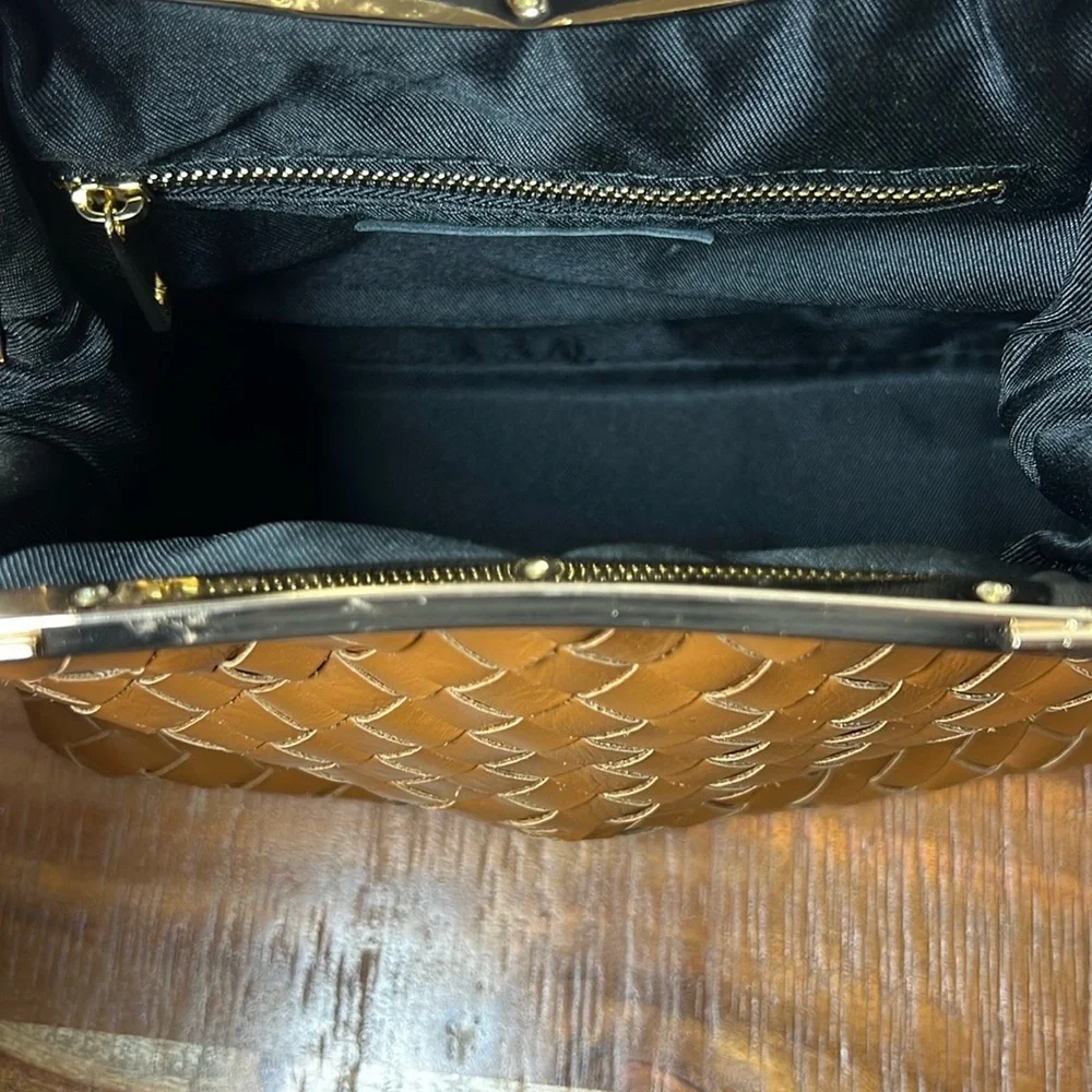 Valentina Fiore Brown Woven Leather Shoulder Bag with Curved Handle, No Strap - Picture 8 of 9